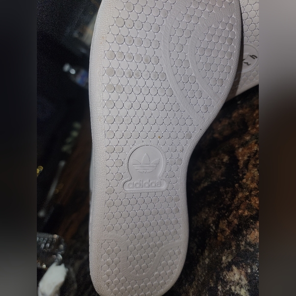 Adidas shoes - Picture 11 of 12